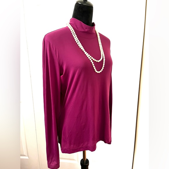 St John Cranberry Red Long Sleeve Mock Turtleneck sz Large with flaws - Picture 4 of 16